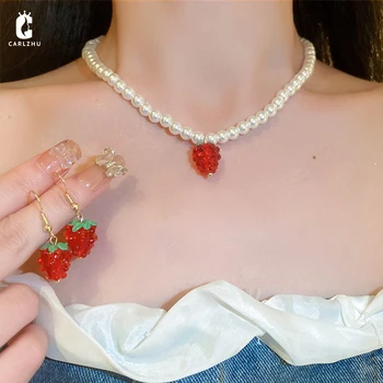 Coreano Dulce Elegante Acrílico de Fresa Pendientes de la Gota Colgante de Collar de las Mujeres de la Luz de la Moda de Lujo Elegante de la Joyería Conjunto