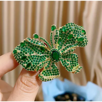 SUYU Estilo Elegante y Delicado Verde de la Mariposa con Incrustaciones de Circonio Cúbico de la Broche del Collar de los Accesorios
